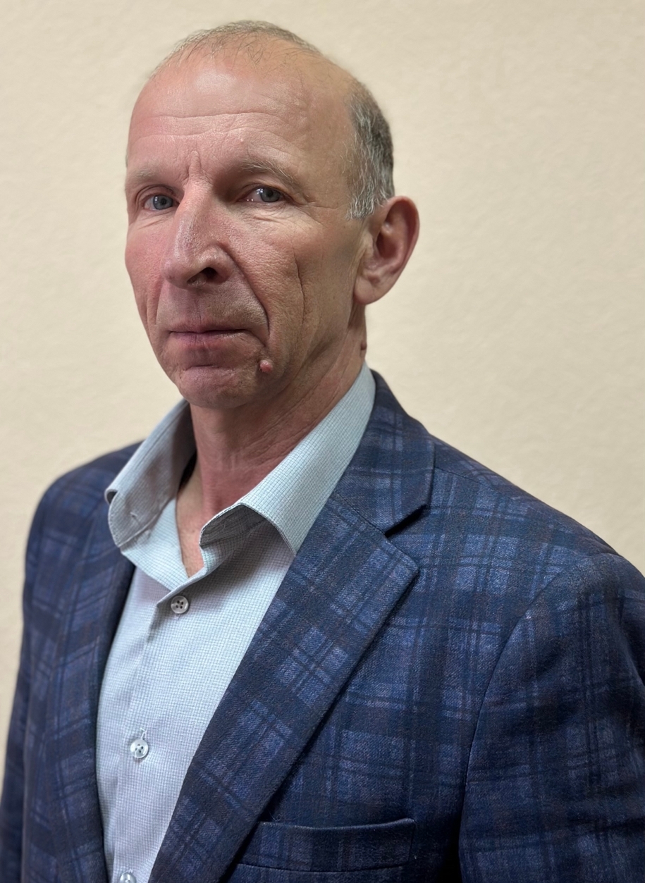 Истомин Владимир Семёнович.